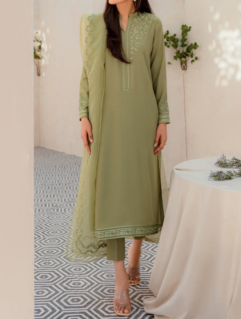 Grace S415 -Embroidered 3pc lawn dress with organza dupatta