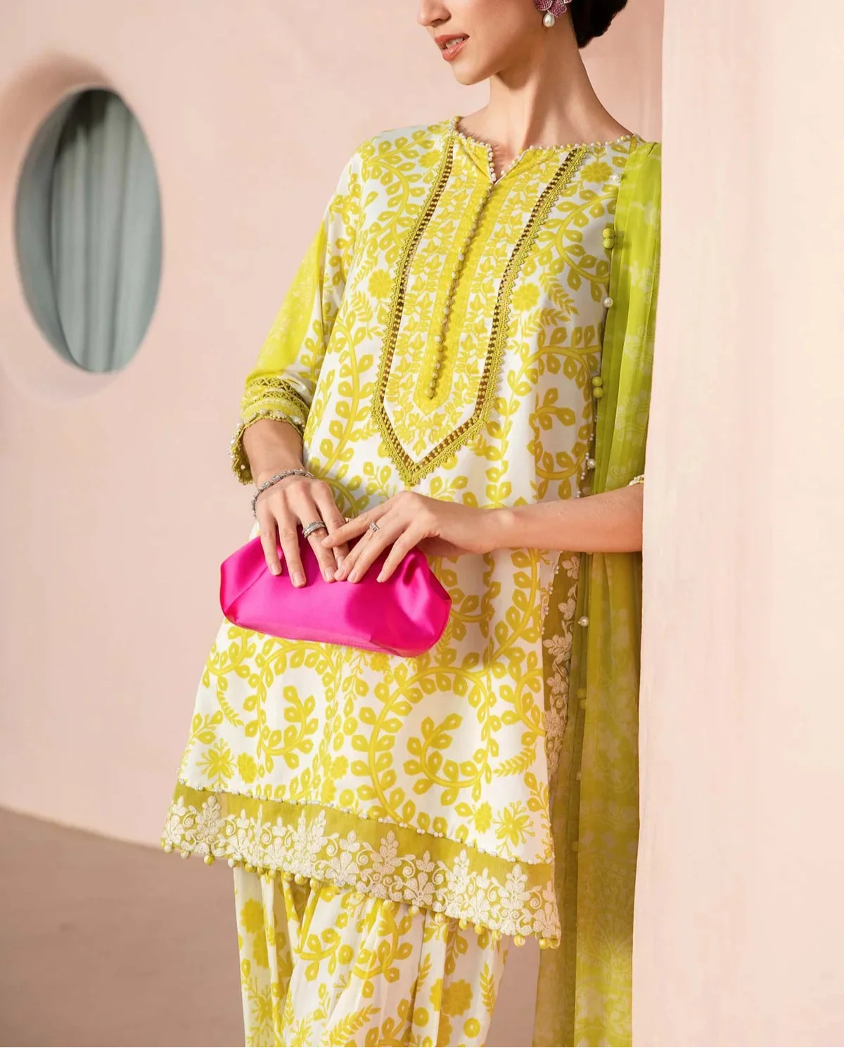 Grace S1102-Printed & Embroidered 3pc Lawn dress with Printed Chiffon Dupatta.