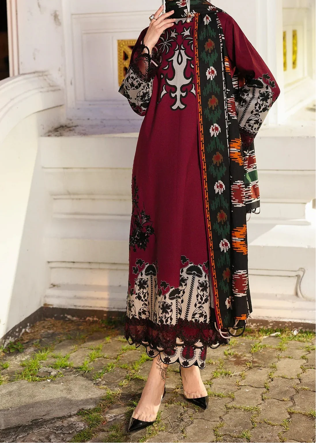 Grace W917 - Digital Printed 3pc Karandi Dress With Digital Printed Karandi Shawl.