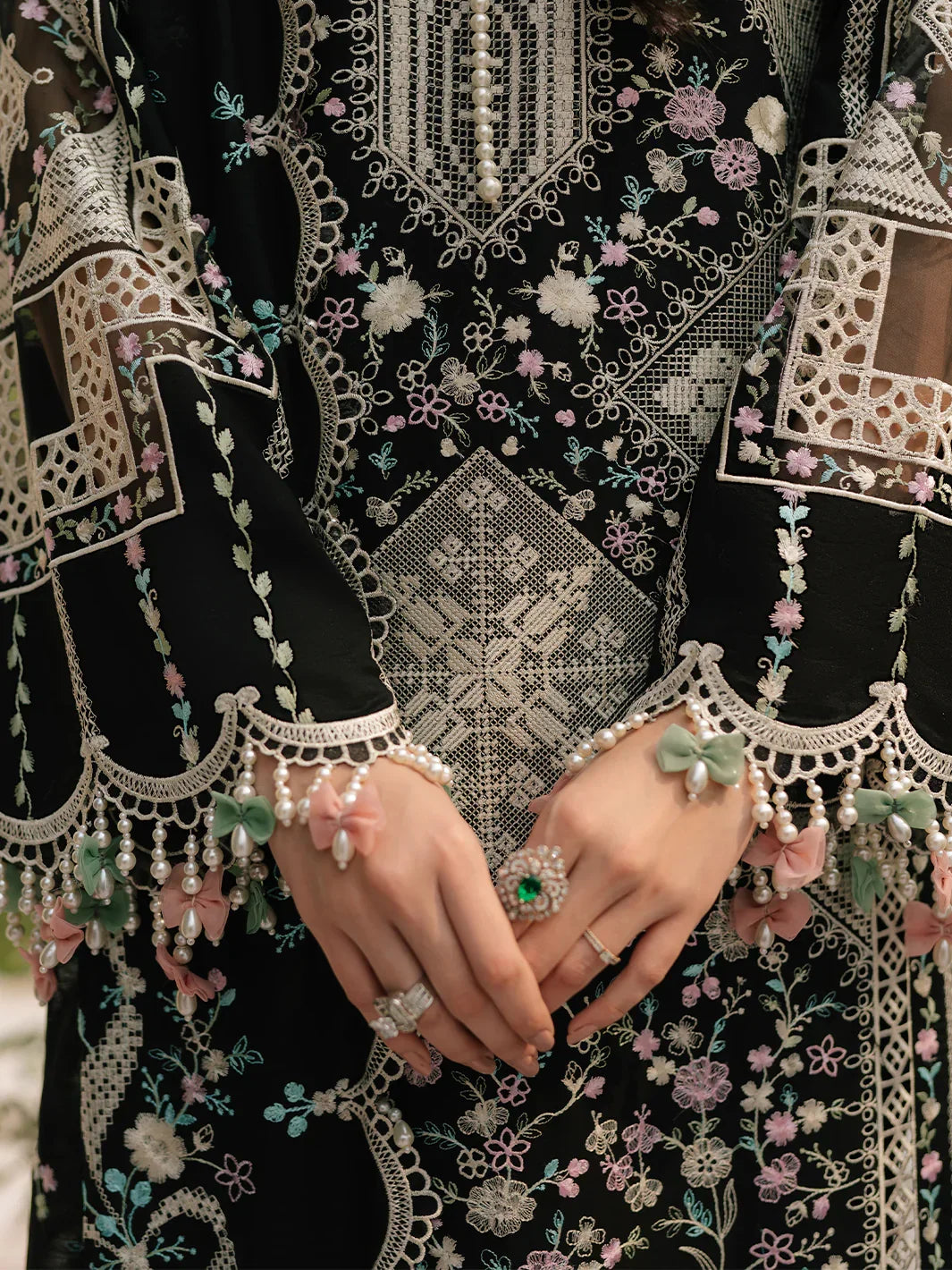Grace W1100 - Embroidered 3pc Marina Dress With Embroidered Chiffon Dupatta.
