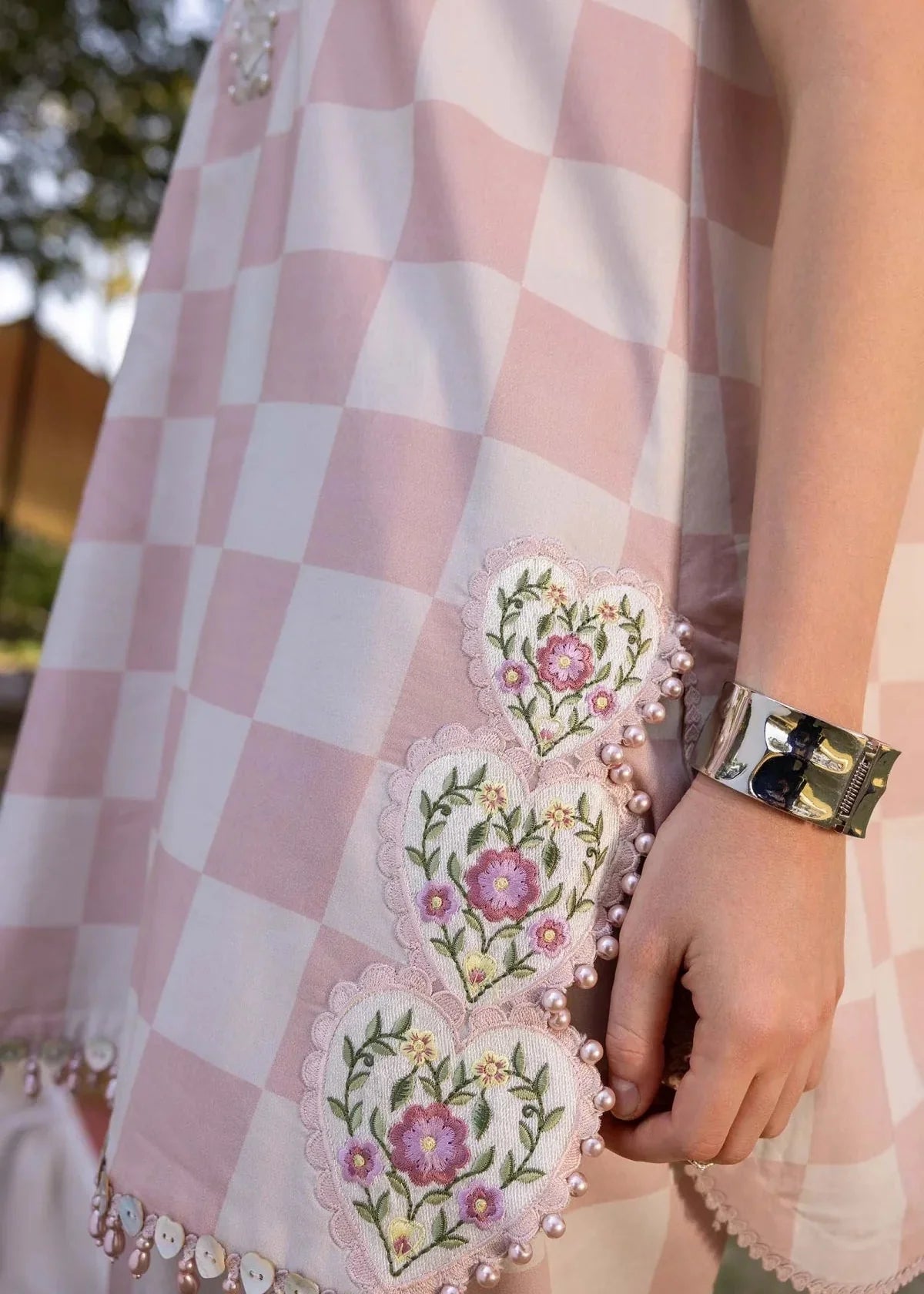 Grace S1351 - Printed & Embroidered 3pc Lawn Dress With Embroidered  Sequence Chiffon Dupatta.