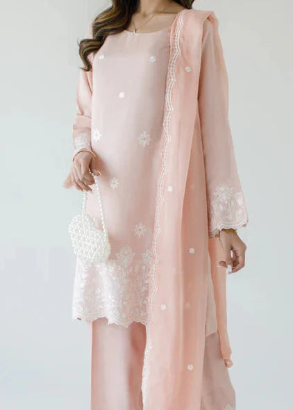 Grace S1486-Embroidered 3pc Lawn Dress With Embroidered Chiffon Dupatta.