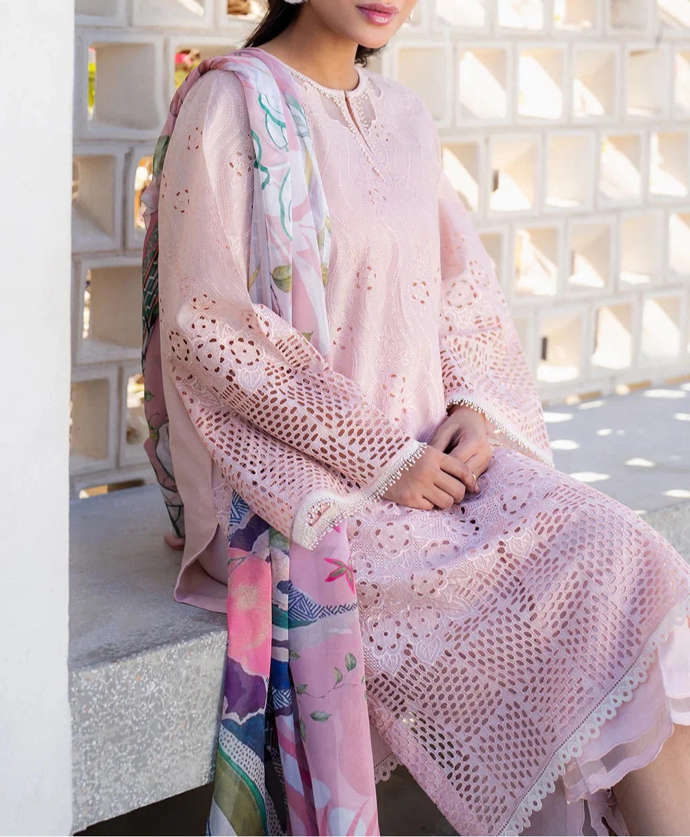 Grace S1261-Embroidered CUTWORK 3pc Lawn Dress With Printed Munar Dupatta.