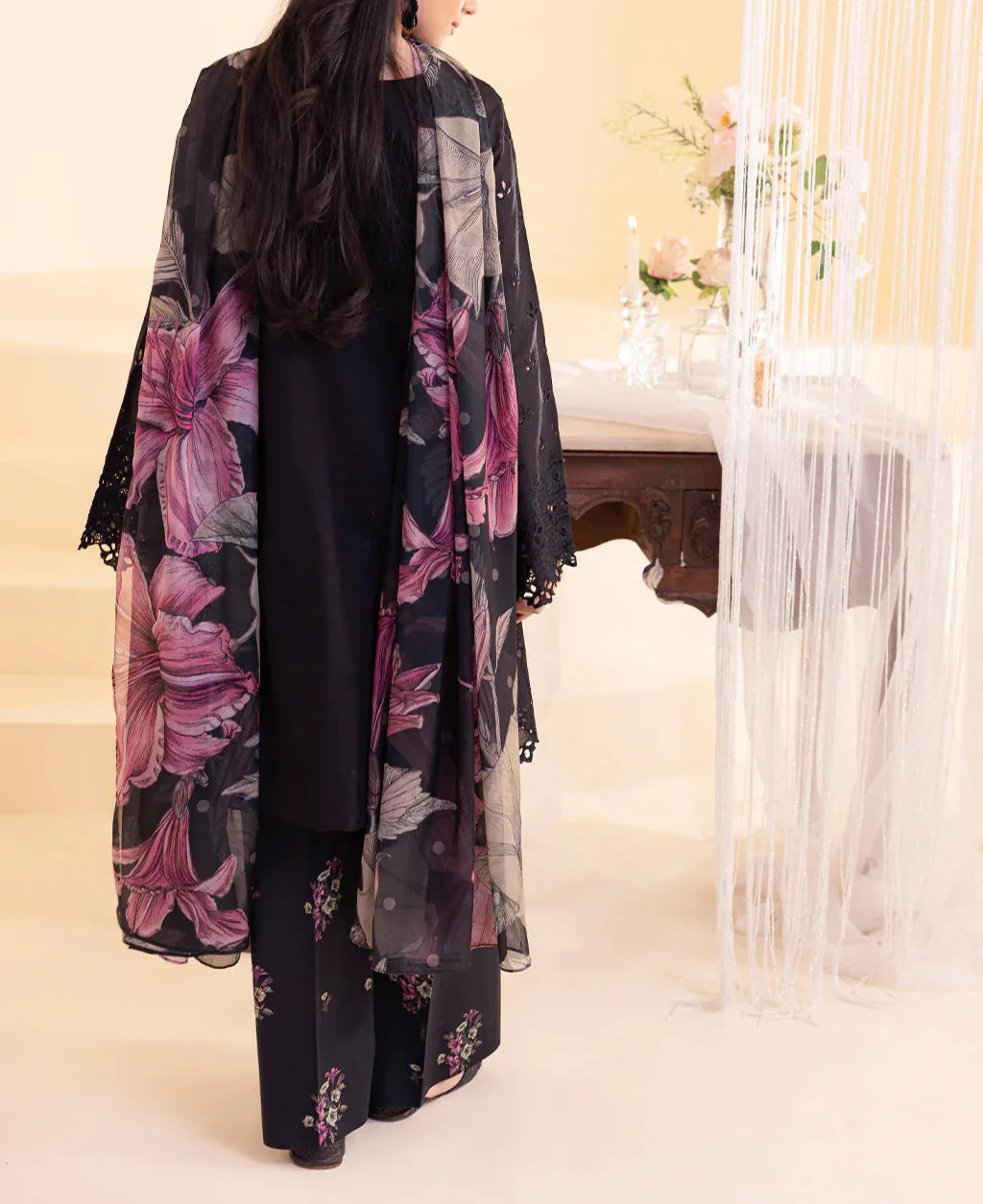 Grace S1220-Embroidered 3pc CHIKANKARI Lawn Dress With Printed Munar Dupatta.