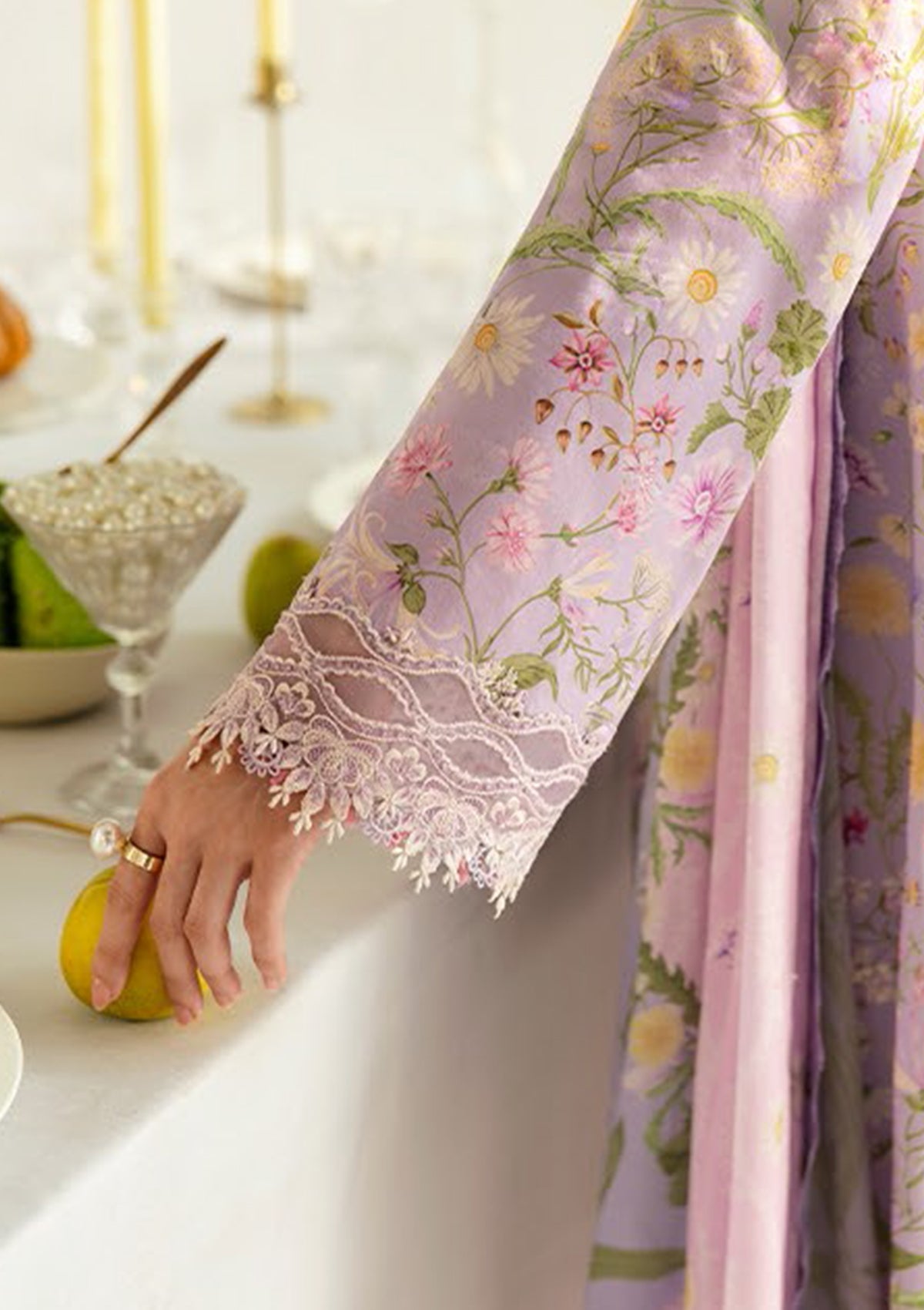 Grace S1134-Embroidered 3pc CHIKANKARI Lawn dress with Printed Chiffon Dupatta.