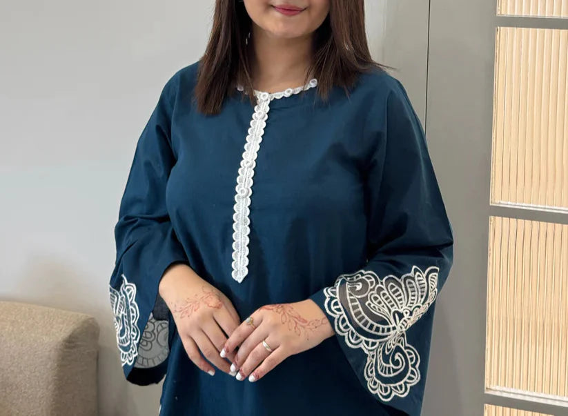 Grace S1259-Embroidered 2pc Lawn Dress.