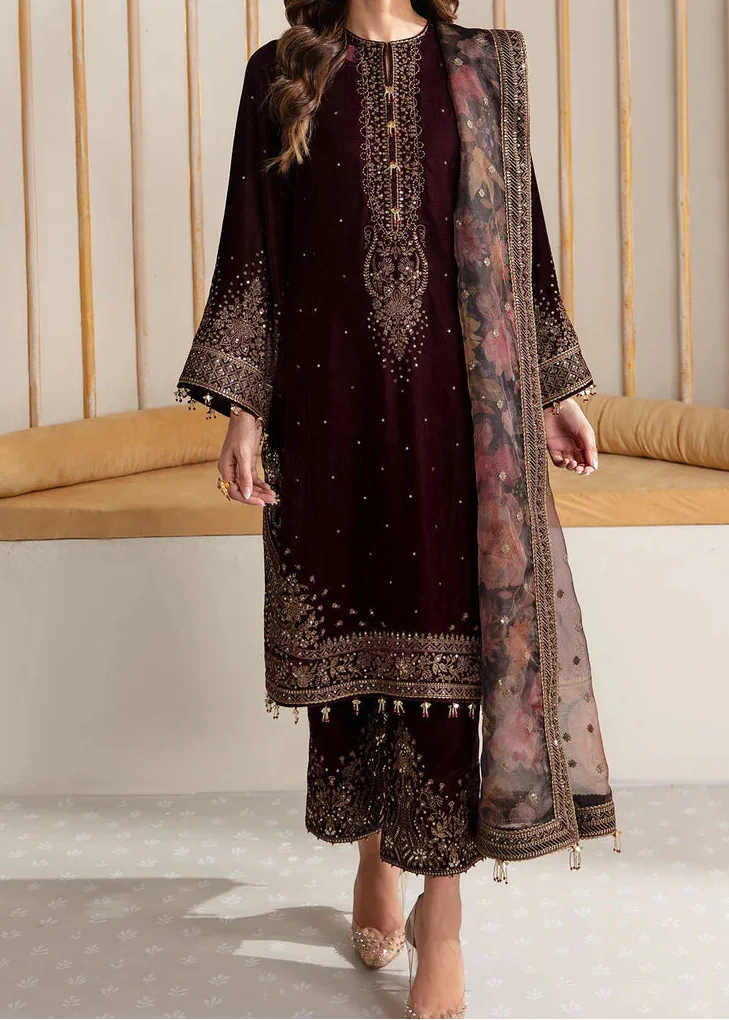 Grace W967-Embroidered 3pc Velvet Dress Dress With Printed Organza Dupatta.