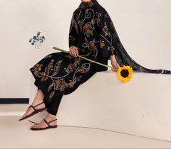 Grace S1494-Embroidered 3pc Lawn Dress With Printed Lawn Dupatta.