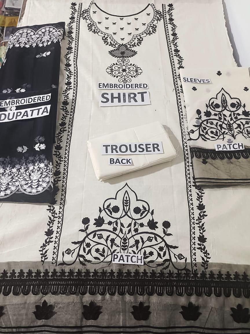 Grace S526-Embroidered 3pc lawn dress with Embroidered Organza Dupatta.