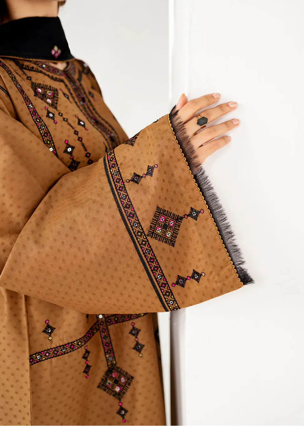 Grace W982-Embroidered 3pc Marina Dress With Embroidered Chiffon Dupatta.