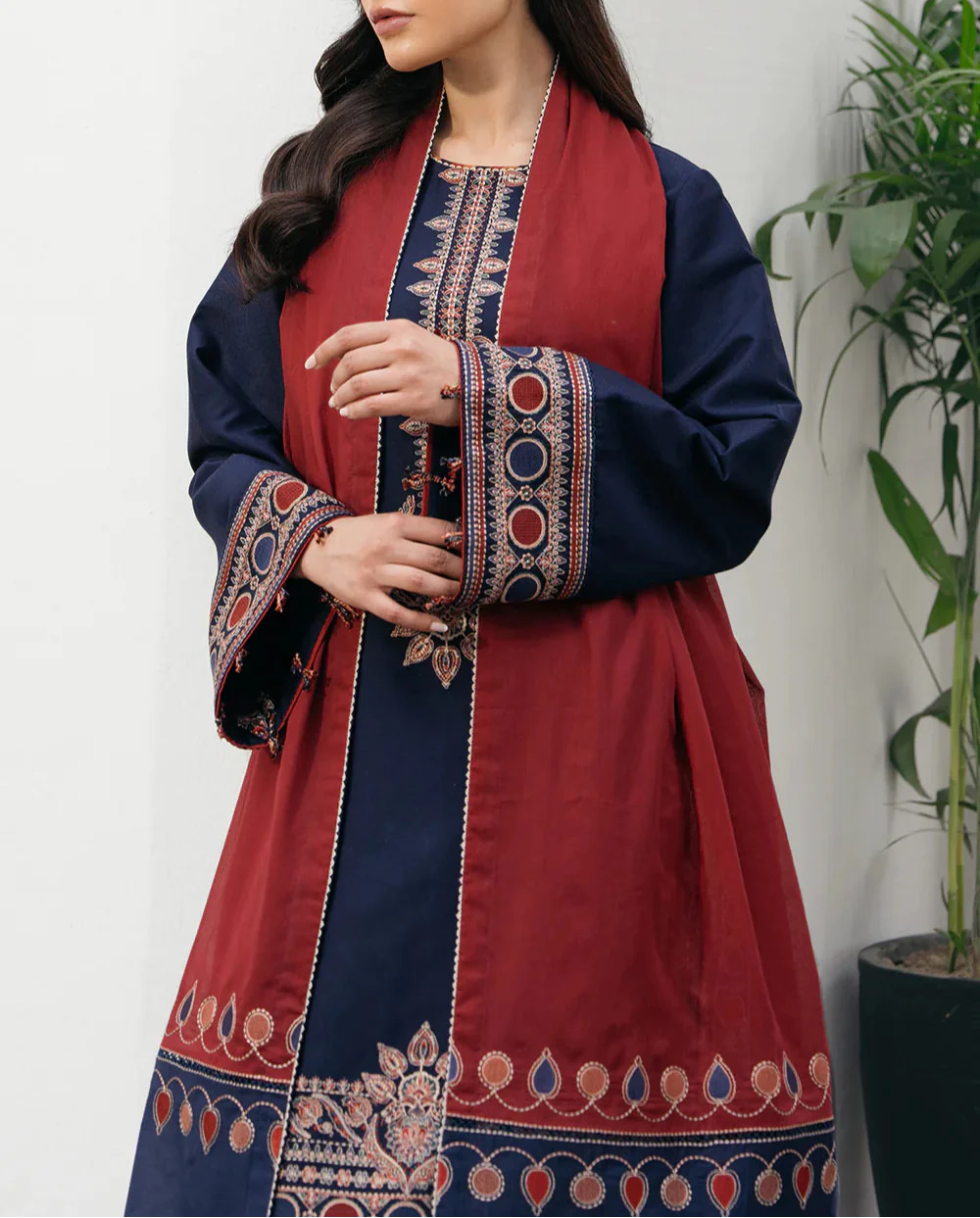 Grace S1214-Embroidered 3pc Lawn dress with Printed Munar Dupatta.