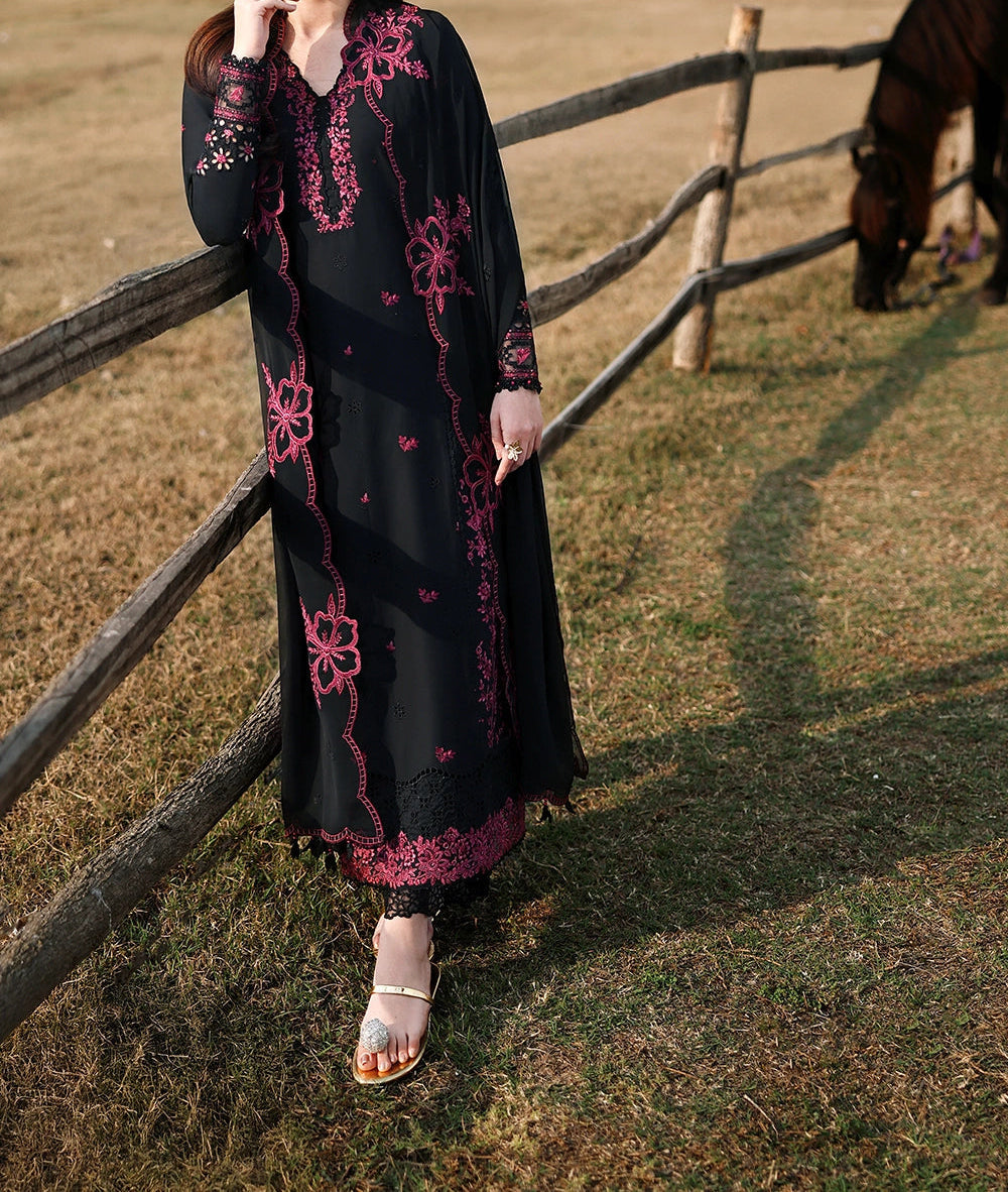 Grace S1457 - Embroidered 3pc CHIKANKARI Lawn Dress With Embroidered CHIKANKARI Chiffon Dupatta.