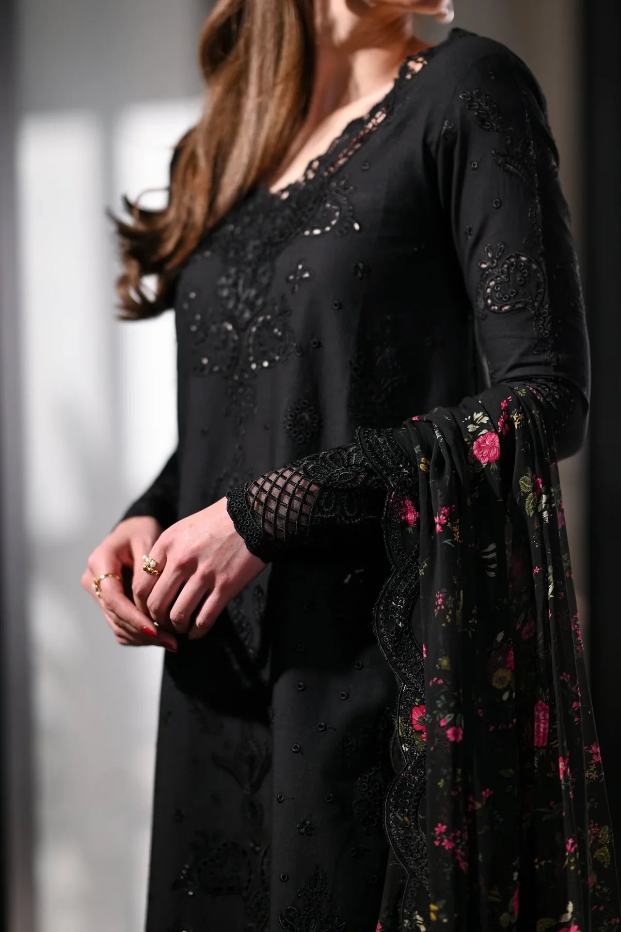 Grace S1438 - Embroidered 3pc CHIKANKARI Lawn Dress With Printed Lawn Dupatta.