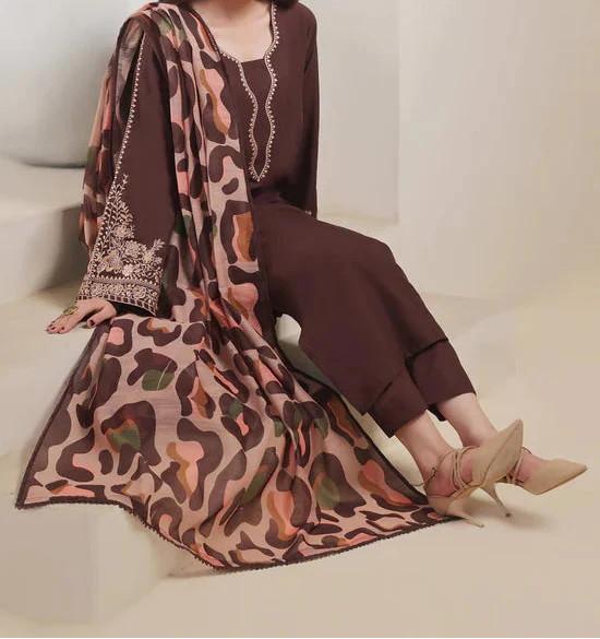 Grace S1369 - Embroidered 3pc Lawn Dress With Printed Lawn Dupatta.