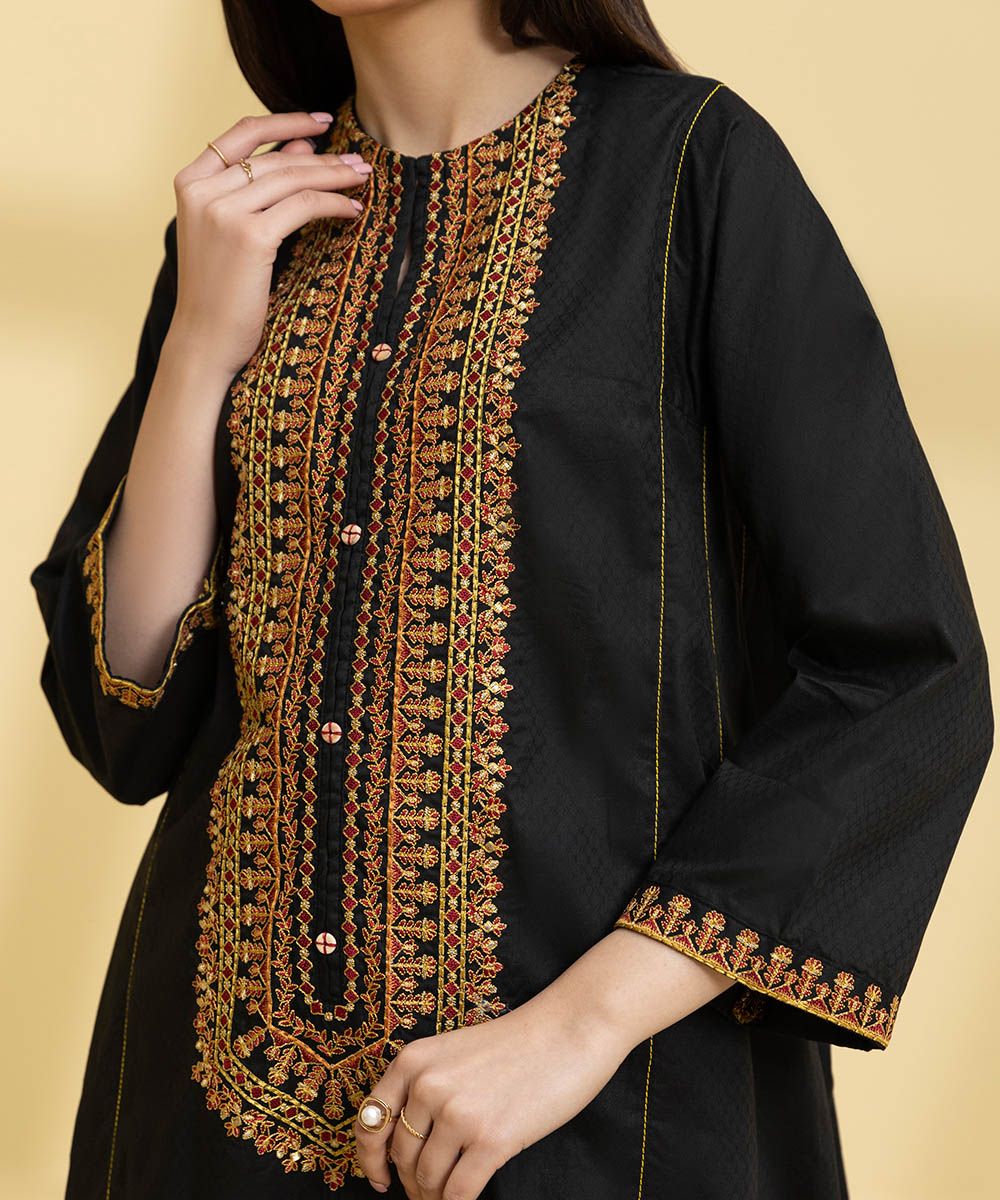 Grace S1262-Embroidered 3pc Lawn Dress With Printed Munar Dupatta.