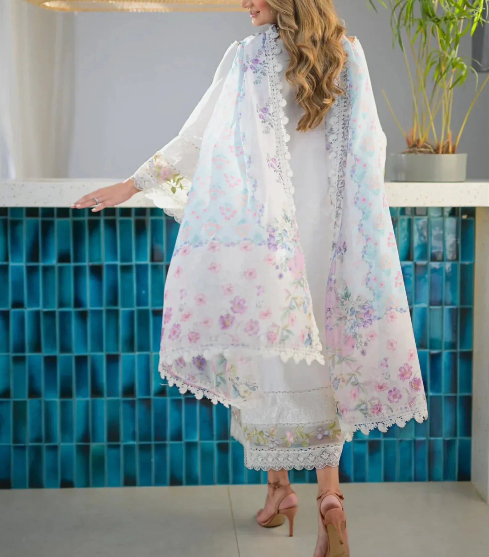 Grace S1151-Embroidered 3pc Lawn Dress With Embroidered Organza Dupatta.