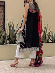 Grace S669-Embroidered 3PC Lawn with Digital Printed silk dupatta.