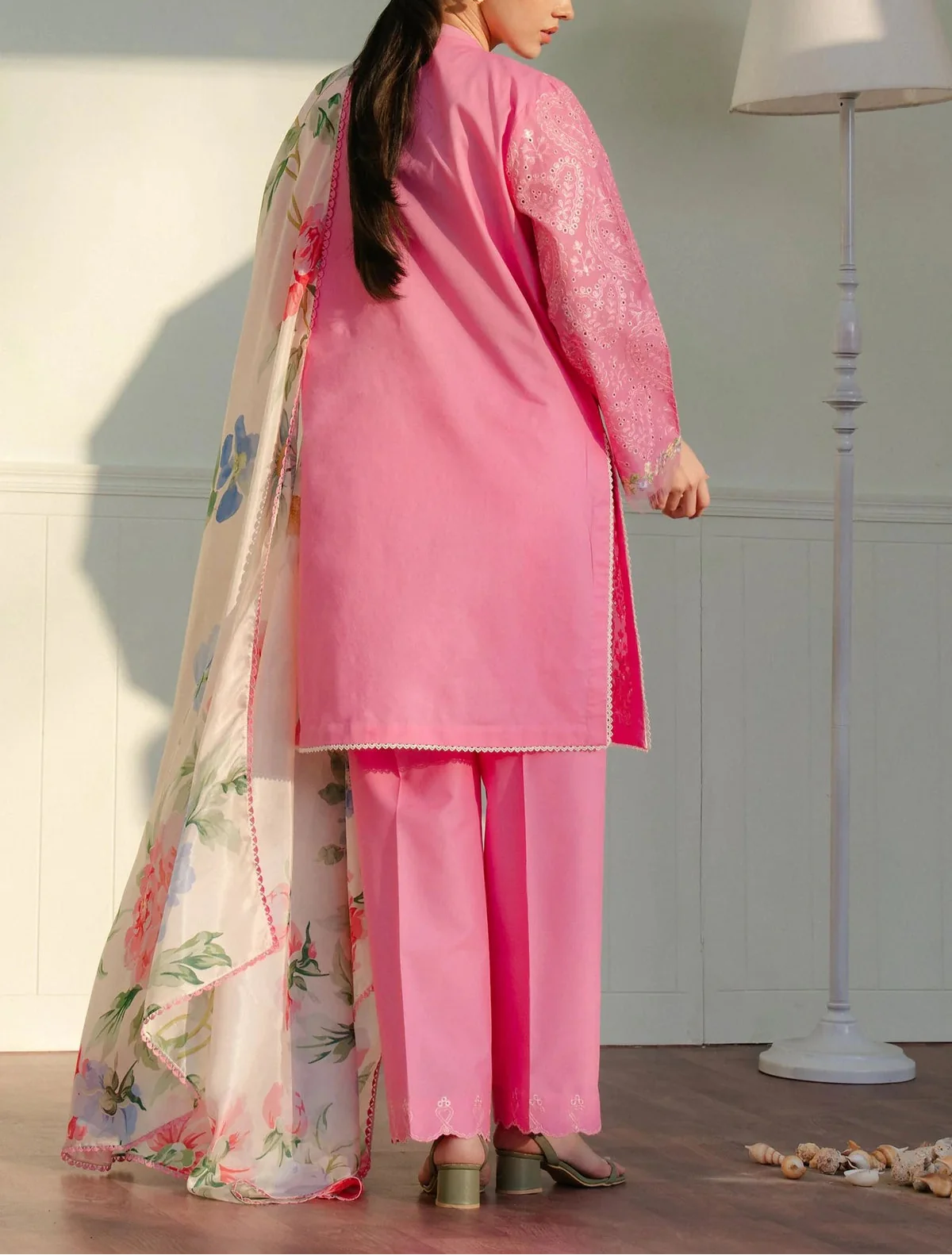 Grace S1145-Embroidered 3pc CHIKANKARI Lawn Dress With Printed Munar Dupatta.