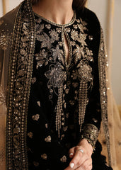 Grace W912-Embroidered 3pc Velvet Dress Dress With Embroidered Organza Dupatta.