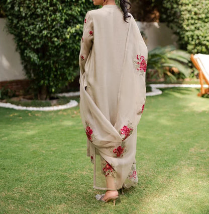 Grace S685-Embroidered 3PC Lawn dress with Embroidered chiffon dupatta.