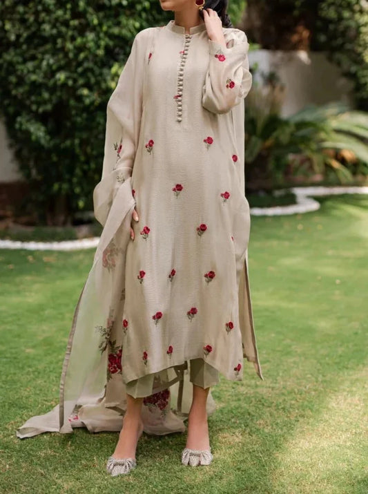 Grace S685-Embroidered 3PC Lawn dress with Embroidered chiffon dupatta.