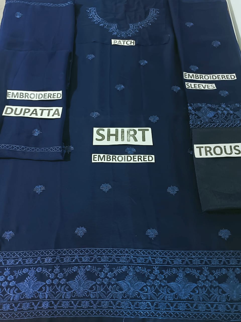 Grace W232-Embroidered 3pc Chiffon dress with Embroidered Chiffon dupatta.