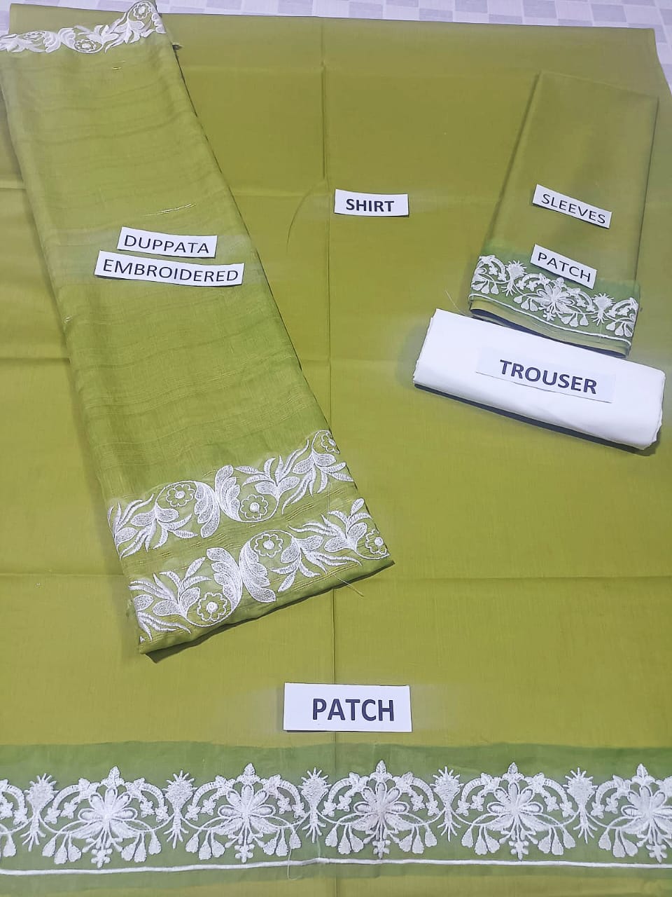 Grace S1011-Embroidered 3pc Lawn Dress with Embroidered Munar Dupatta.