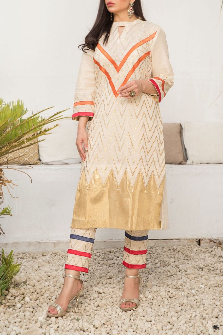 Grace S1085-Embroidered 2pc Lawn Dress.