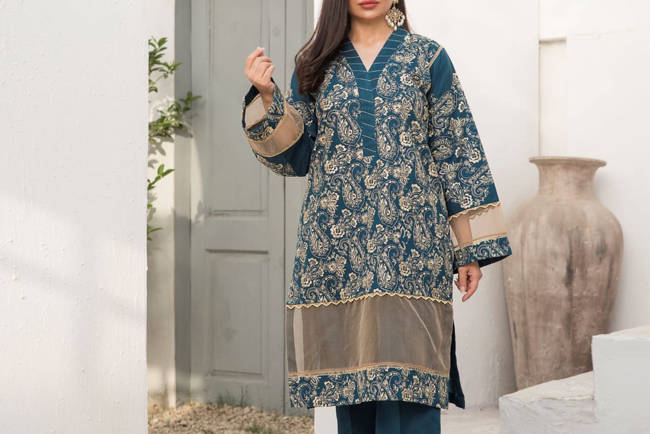 Grace S1084-Embroidered 2pc Lawn Dress.