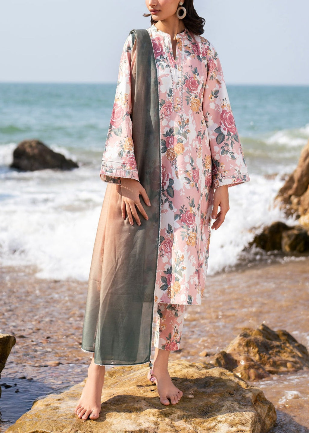 Grace S1173-Digital Printed 3pc Lawn Dress With Digital  Printed Lawn Dupatta.