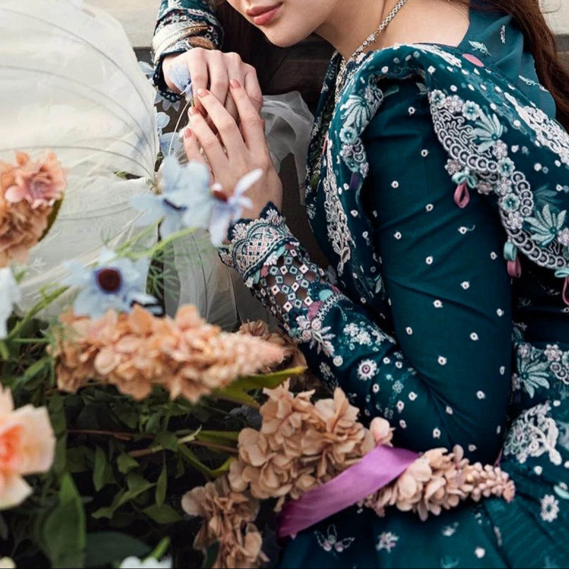 Grace S1234-Embroidered 3pc Lawn Dress With Embroidered Chiffon Dupatta.