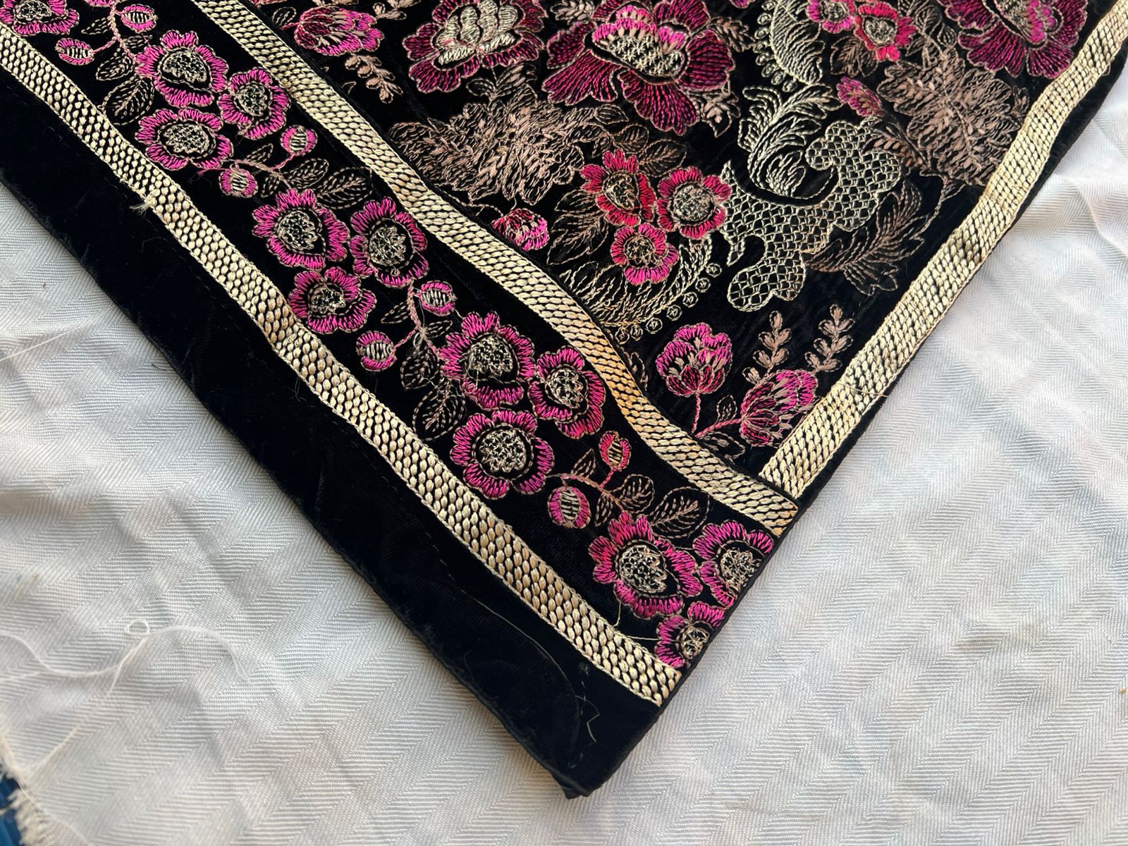 Sarinnah Premium 04- Embroided Fine quality Velvet shawl.