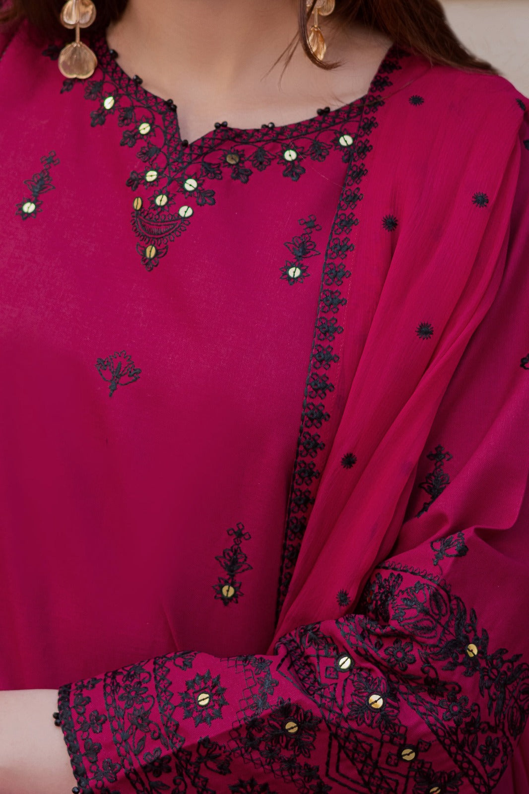 Grace S1360 - Embroidered Sequence 3pc Lawn Dress With Embroidered  Sequence Chiffon Dupatta.