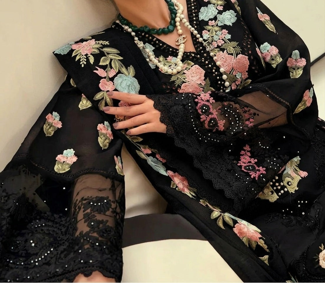Grace S1490-Embroidered 3pc Lawn Dress With Embroidered Organza Dupatta.