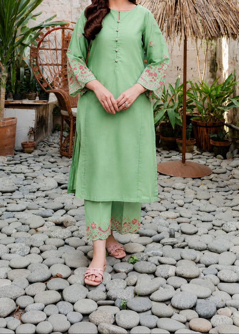 Grace S1530-Embroidered 2PC Lawn dress.