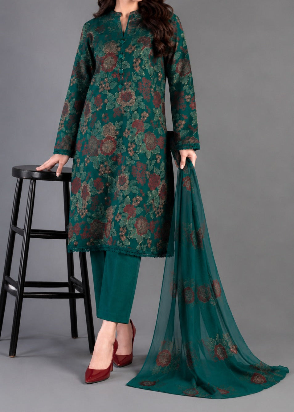Grace S1540 - Embroidered 3pc Lawn Dress With Embroidered Chiffon Dupatta.