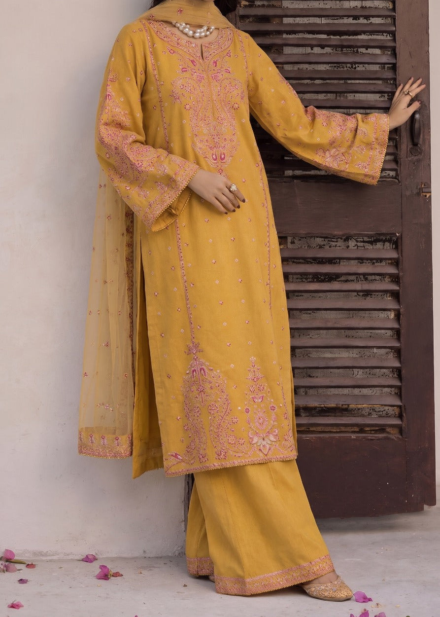 Grace S1615 - Embroidered Sequence 3pc Lawn Dress With Embroidered Sequence Khadi Net Dupatta.