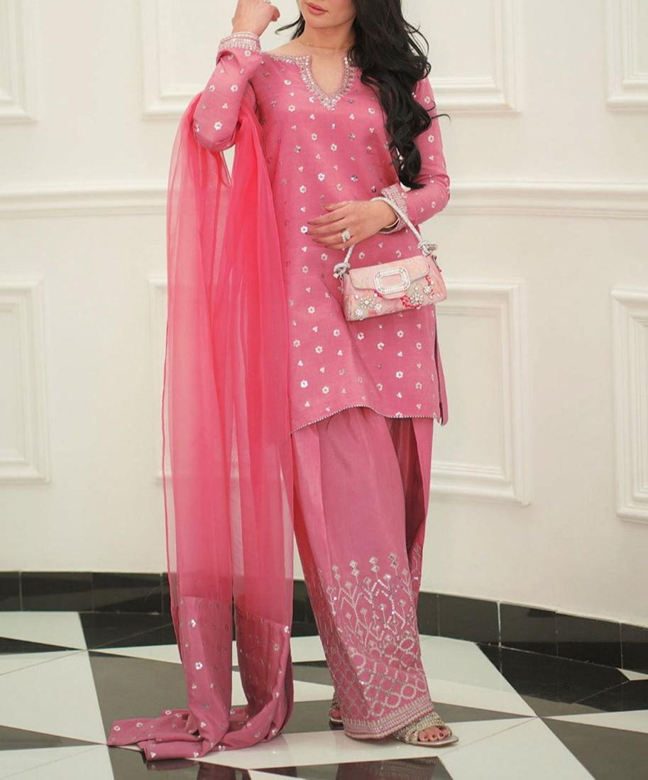 Grace S1203-Embroidered 3pc Sequence Lawn Dress With Embroidered Sequence Lawn Dupatta.