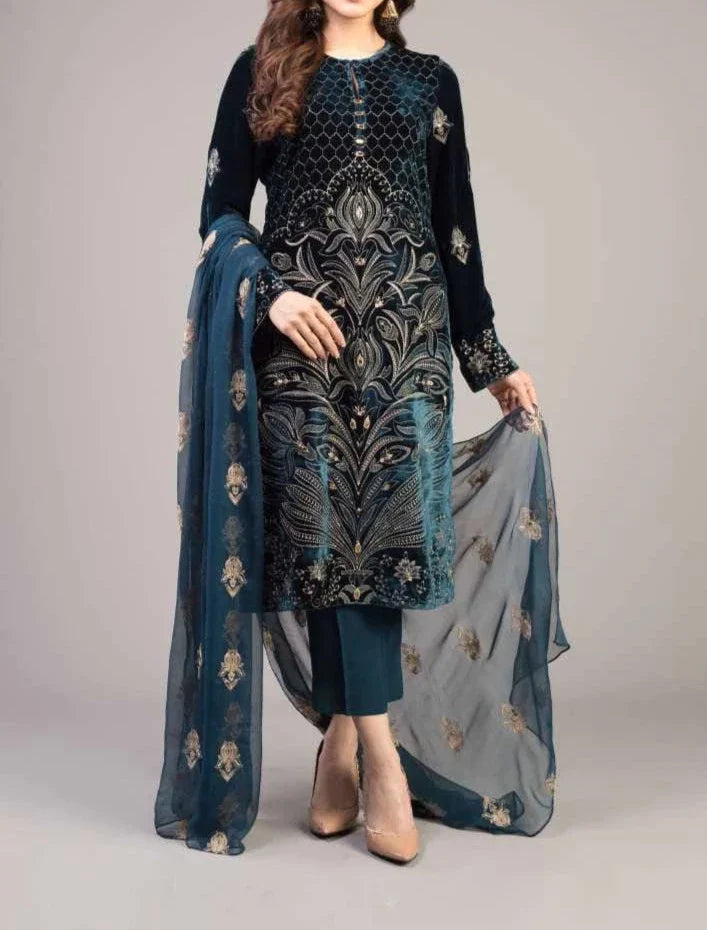 Grace S70 - Embroidered 3pc lawn dress with Embroidered chiffon dupatta.